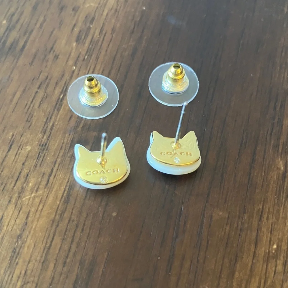 Coach: White Cat Stud Earrings- Gold Tone- Rhinestone Eyes - Picture 2 of 14